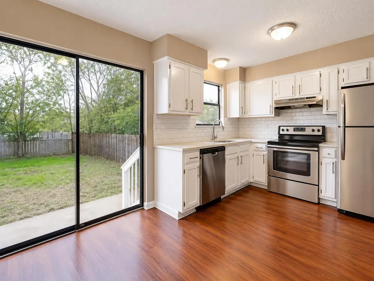 112 Hillside Cv, Elgin, TX 78621 - #1
