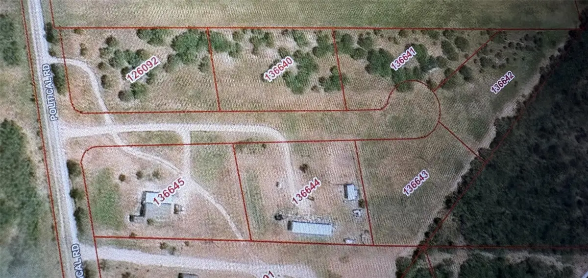 285 Political Rd, Lockhart, TX 78644 - #1