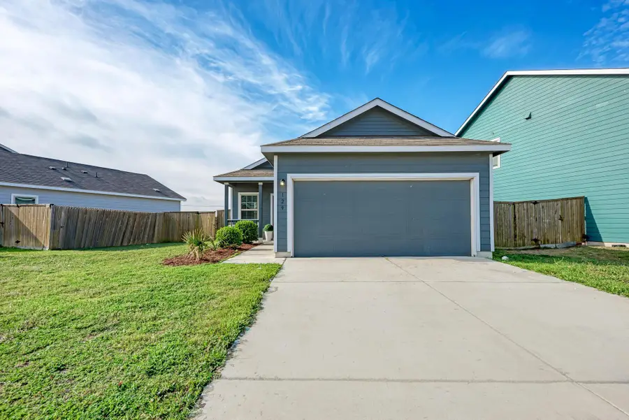 129 Vulcan Dr, Jarrell, TX 76537 - #3