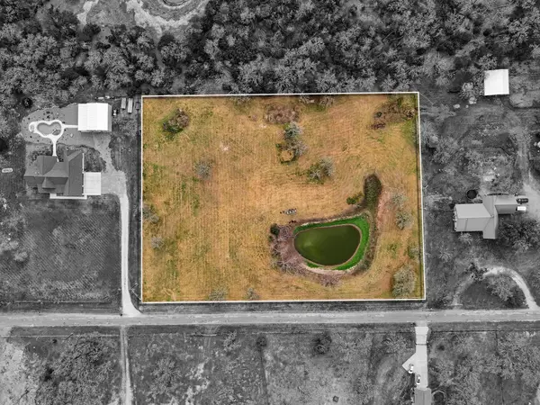 1060 County Road 232, Giddings, TX 78942