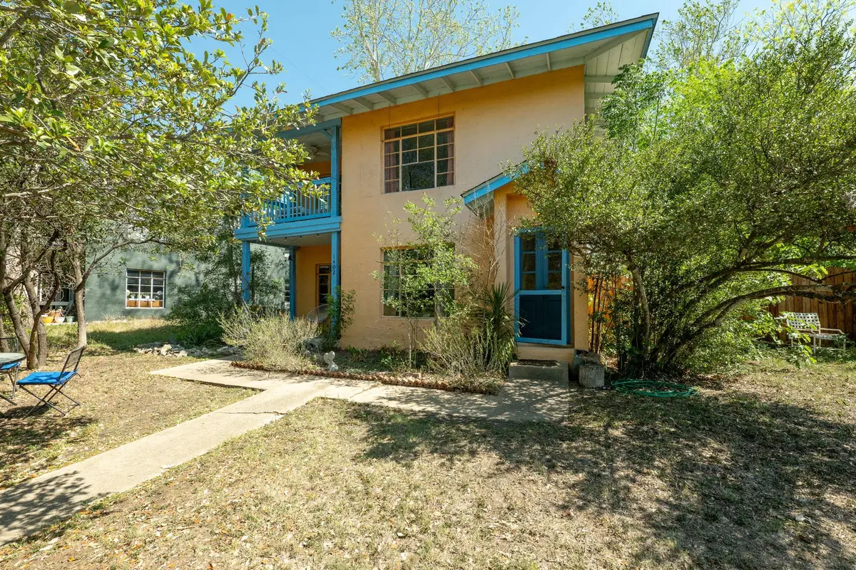 1402 Ashwood Rd, Austin, TX 78722 - #1