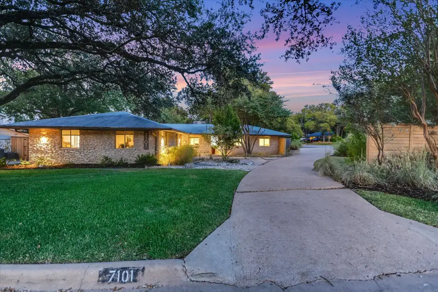 7101 Sungate Dr, Austin, TX 78731 - #2