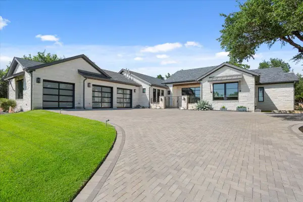 309 Highland Spring Ln, Georgetown, TX 78633