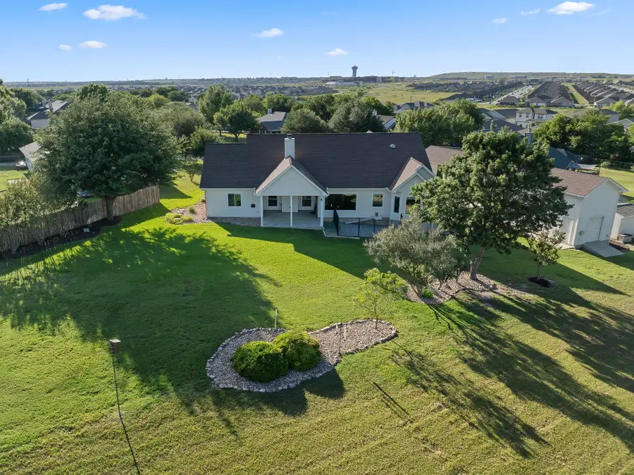 208 Blanco Dr, Hutto, TX 78634 - #3