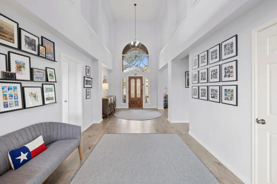 136 Eaton Ln, Austin, TX 78737 - #3