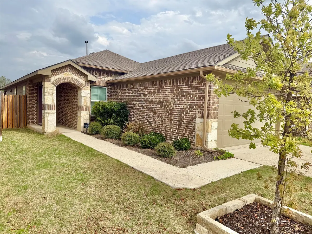 217 Yoakum St, Leander, TX 78641 - #1