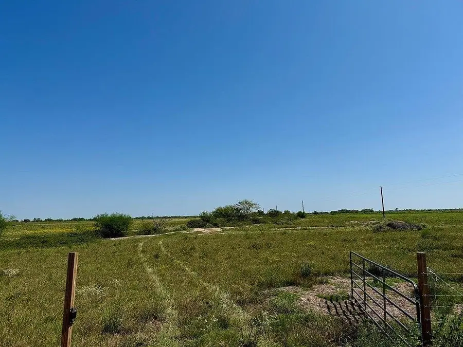 1993 Fm 2761, Alleyton, TX 78933 - #2