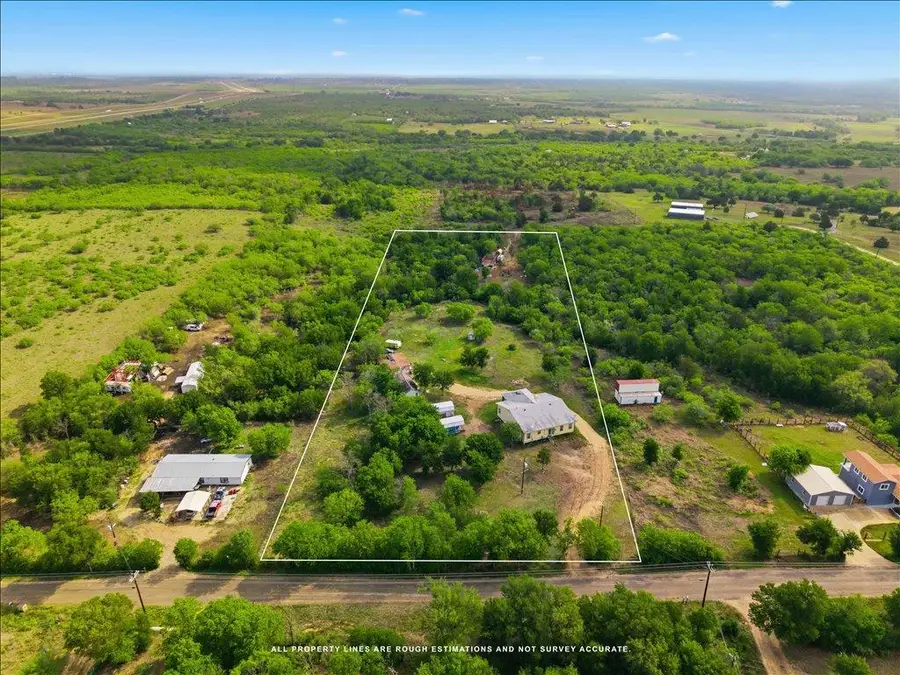780 Spoke Hollow Rd, Lockhart, TX 78644 - #2