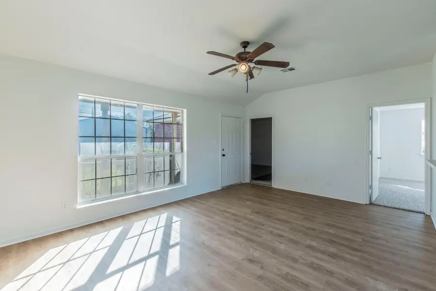 902 S 24th St, Temple, TX 76501 - #3