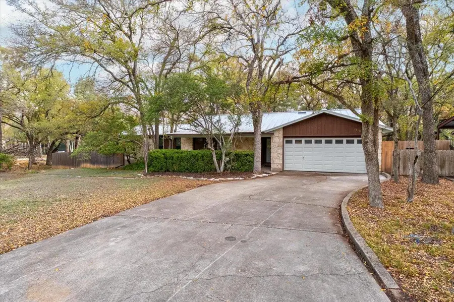 12501 Shady Acres Dr, Buda, TX 78610 - Image #2