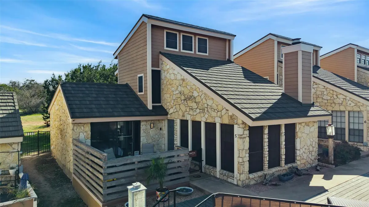 405 Short Circuit #5, Horseshoe Bay, TX 78657 - #1