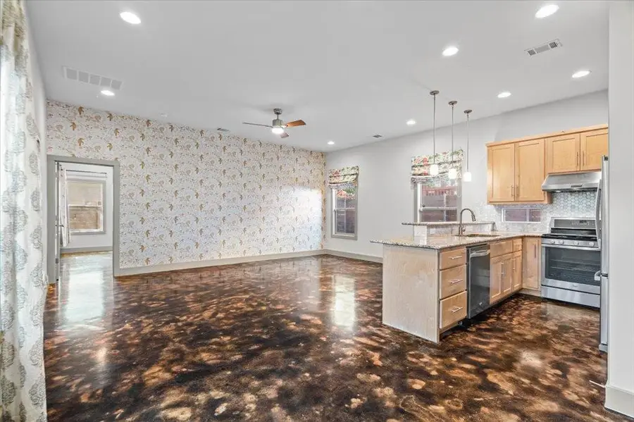 1907 E 20th St, Austin, TX 78722 - #2