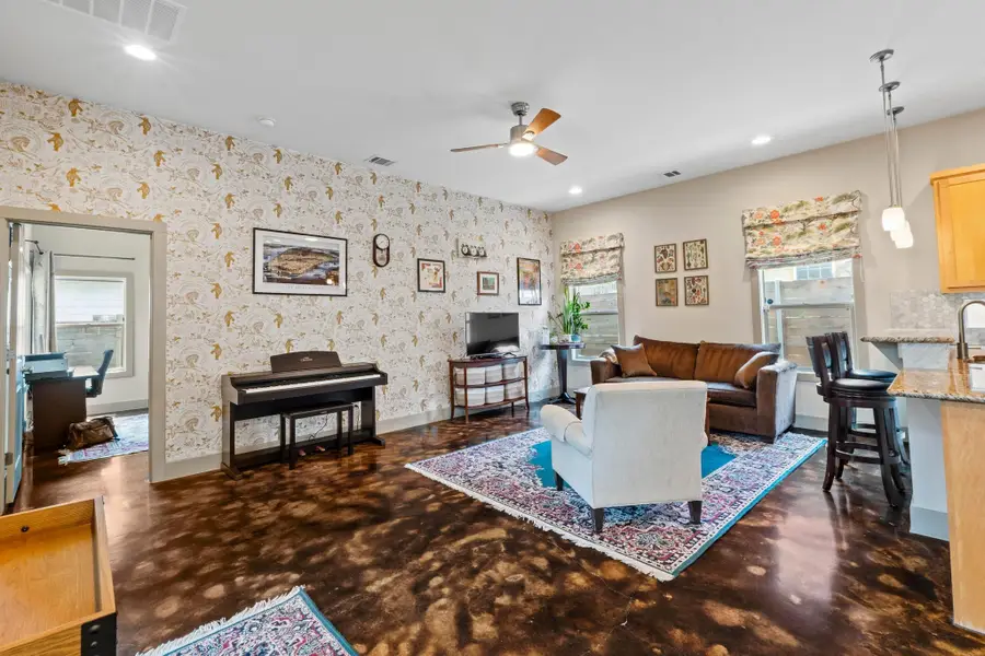 1907 E 20th St, Austin, TX 78722 - #3