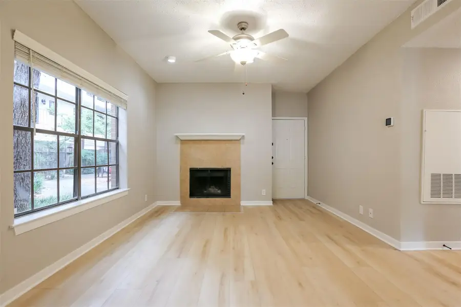 203 E 31st St #104, Austin, TX 78705 - #2