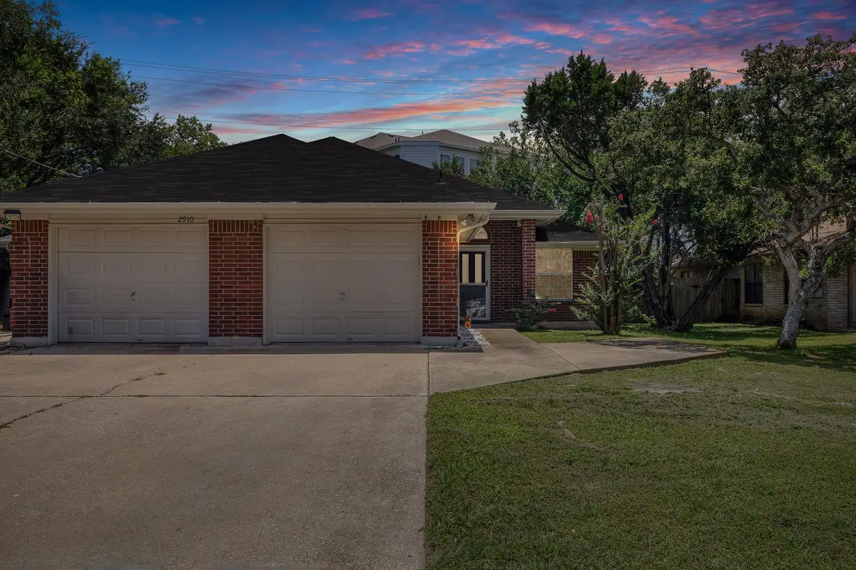 2910 Whisper Oaks Ln, Georgetown, TX 78628 - #1