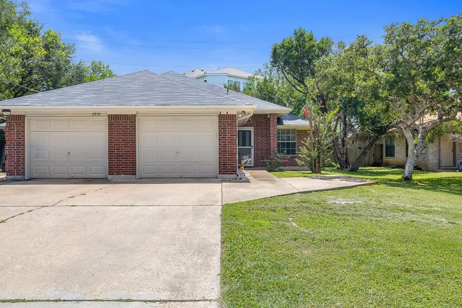 2910 Whisper Oaks Ln, Georgetown, TX 78628 - #2
