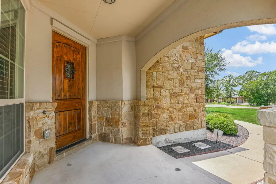 107 Valley View Dr, Bastrop, TX 78602 - #3