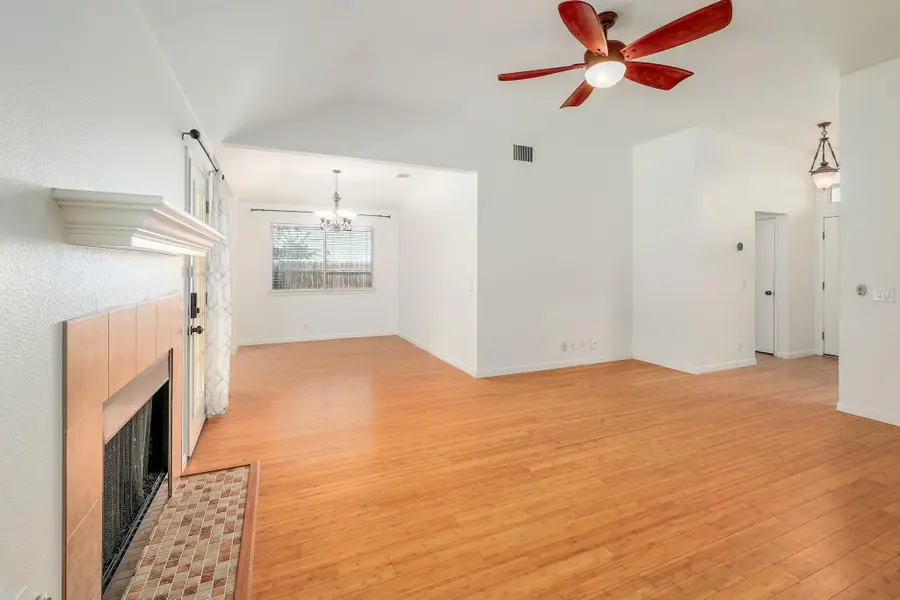 1304 Mountain Springs Ln, Leander, TX 78641 - #2