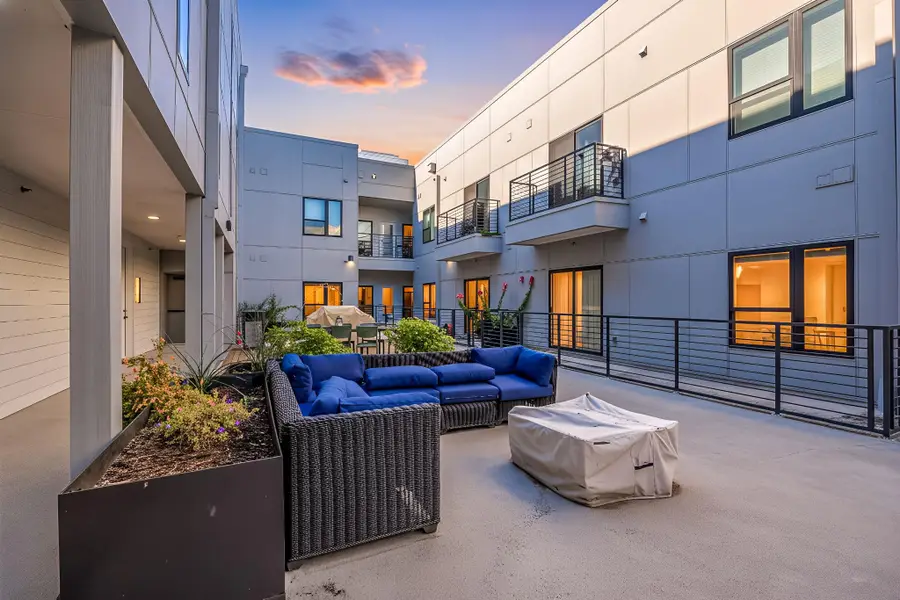 2220 Webberville Rd #207, Austin, TX 78702 - Image #2