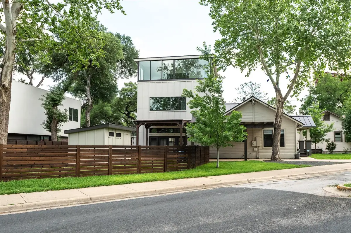 2103 Kinney Ave, Austin, TX 78704 - #1
