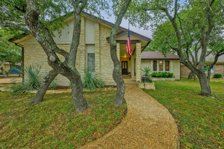 137 Long Wood Ave, Lakeway, TX 78734 - Image #2