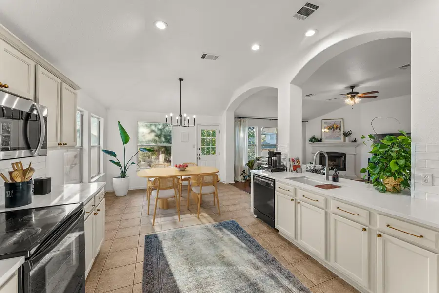 4111 Flintwood Ln, Round Rock, TX 78665 - Image #3