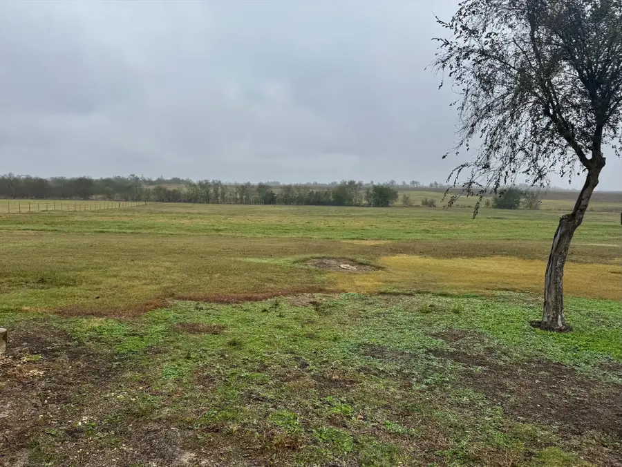 601 County Road 497, Taylor, TX 76574 - Image #2