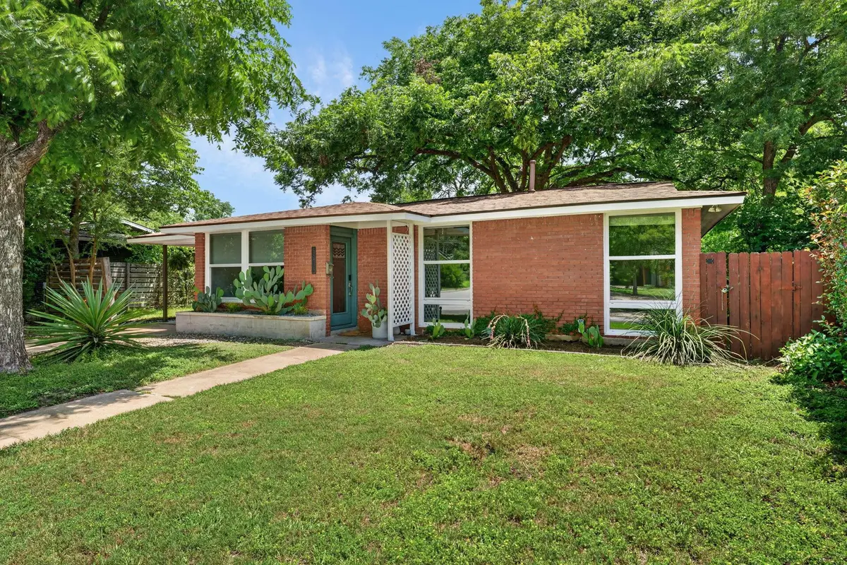 6215 Peggy St, Austin, TX 78723 - #1