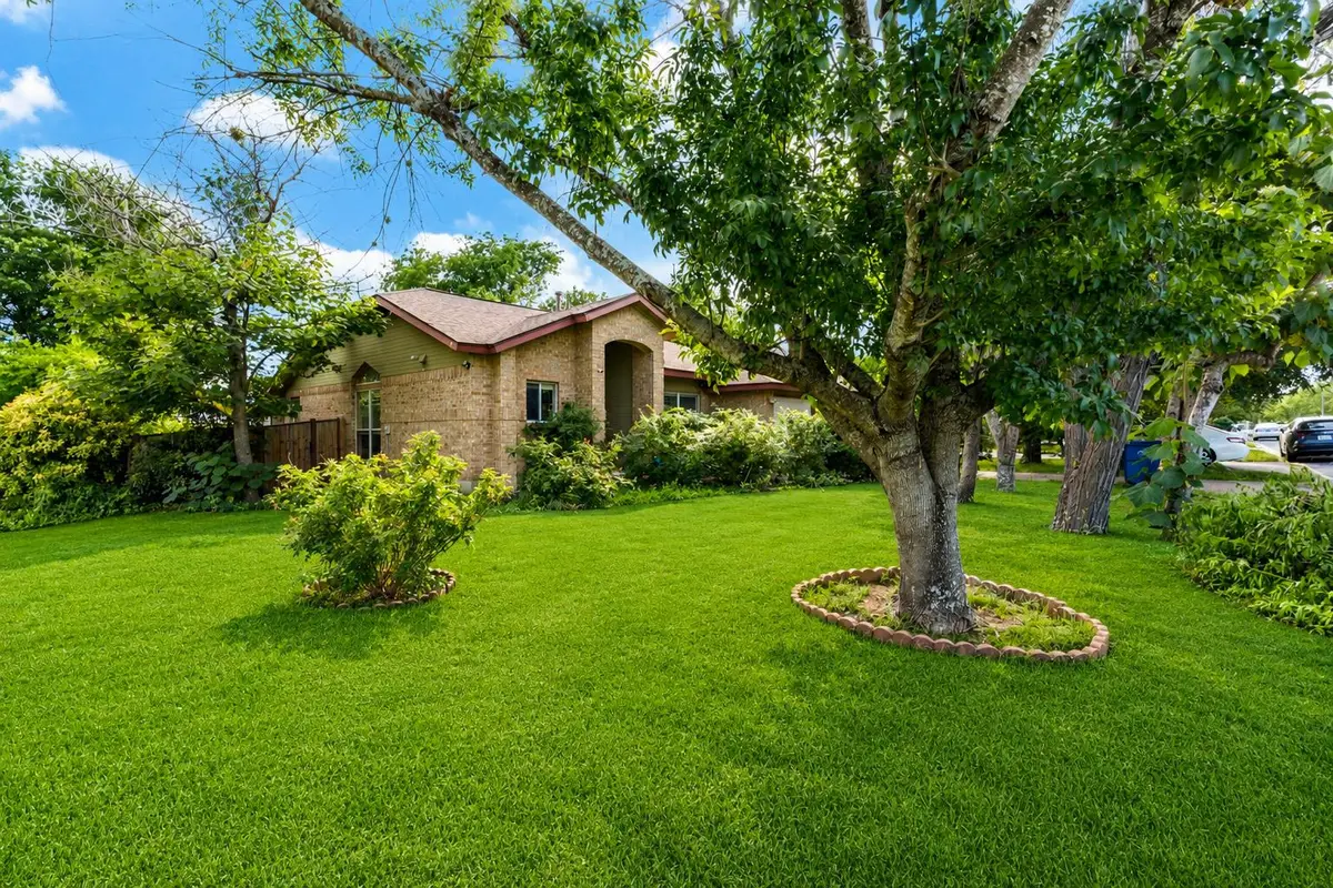 5611 Meadow Crst, Austin, TX 78744 - #1