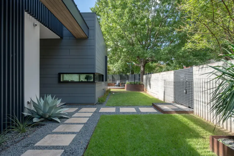 1107 Folts Ave, Austin, TX 78704 - #3