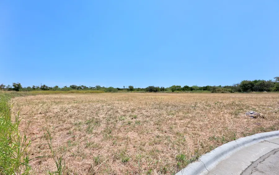 2062 Botts Dr, Salado, TX 76571 - #3