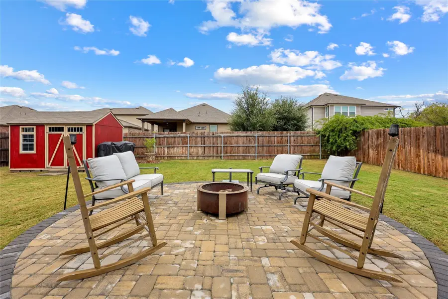 355 Planters Ln, Georgetown, TX 78626 - Image #2
