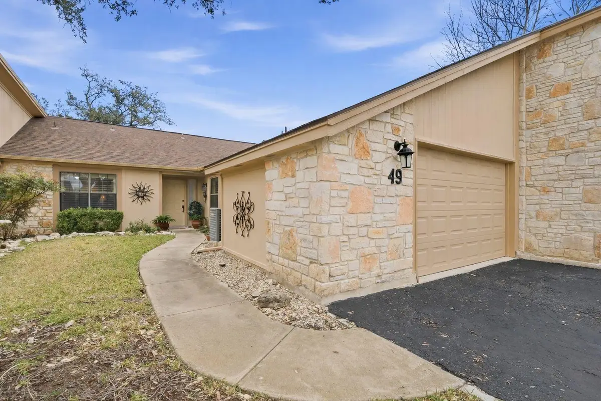 49 Oaks Pl, Lago Vista, TX 78645 - Image #1
