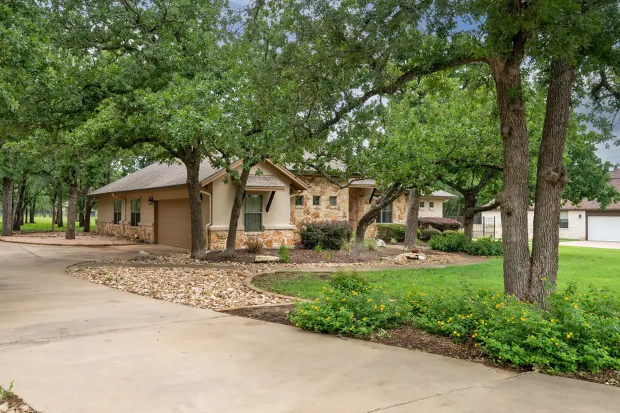 216 Independence Dr, Georgetown, TX 78633 - #2