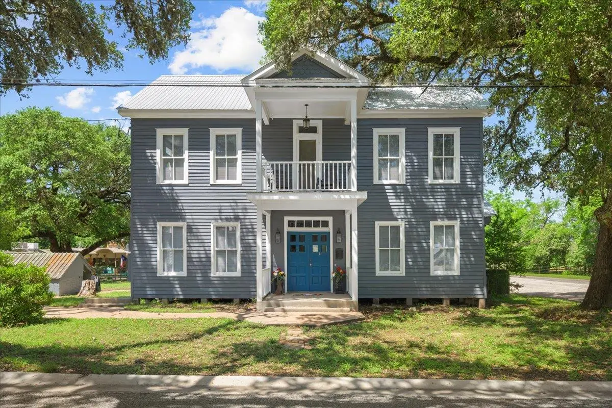459 N Main St, La Grange, TX 78945 - #1