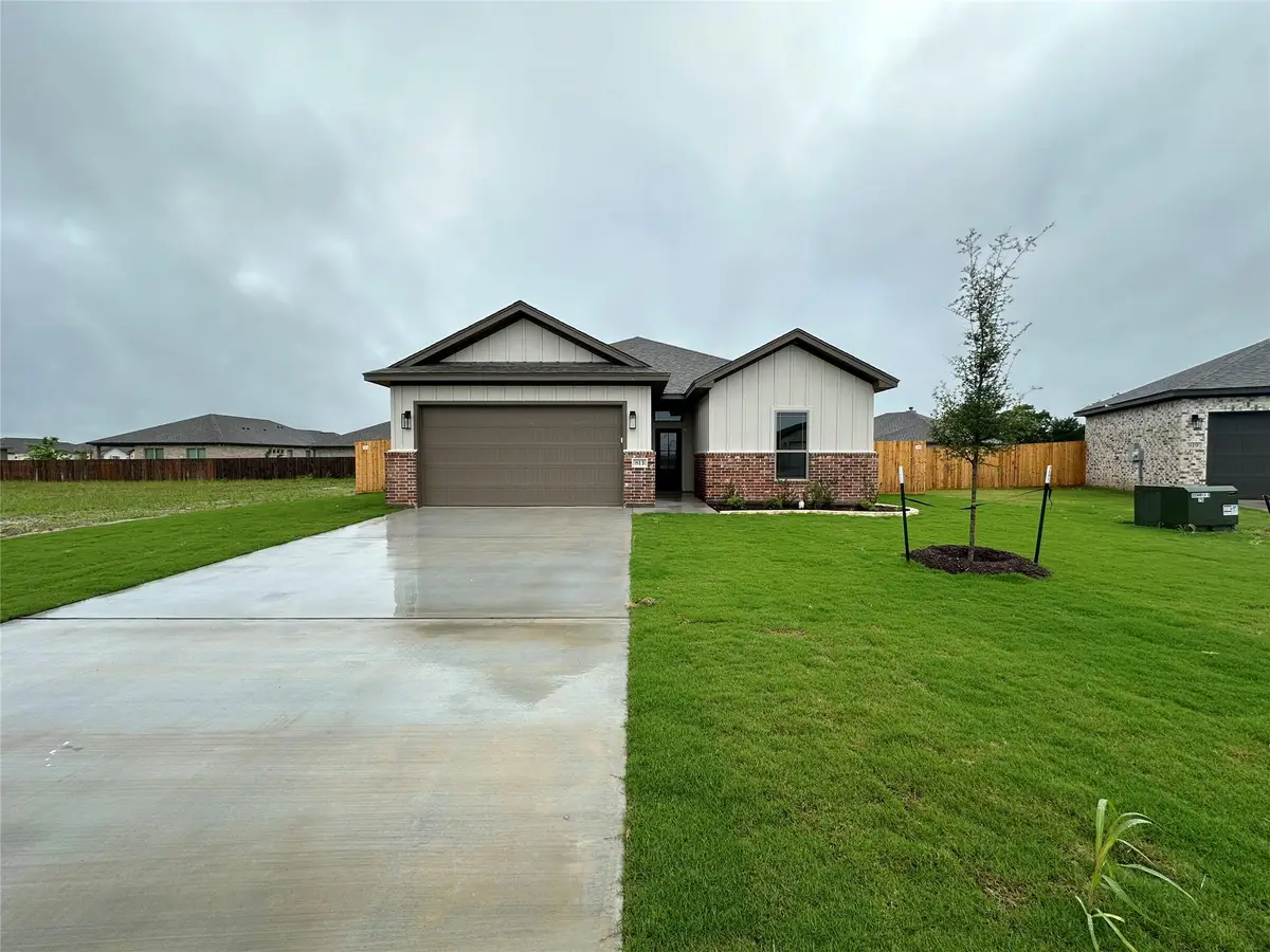 813 Eagle Cross Cv, Salado, TX 76571 - #1