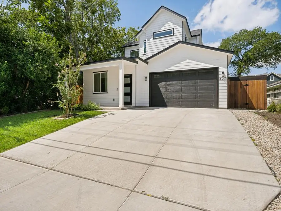 307 Ellis St, San Marcos, TX 78666 - #2