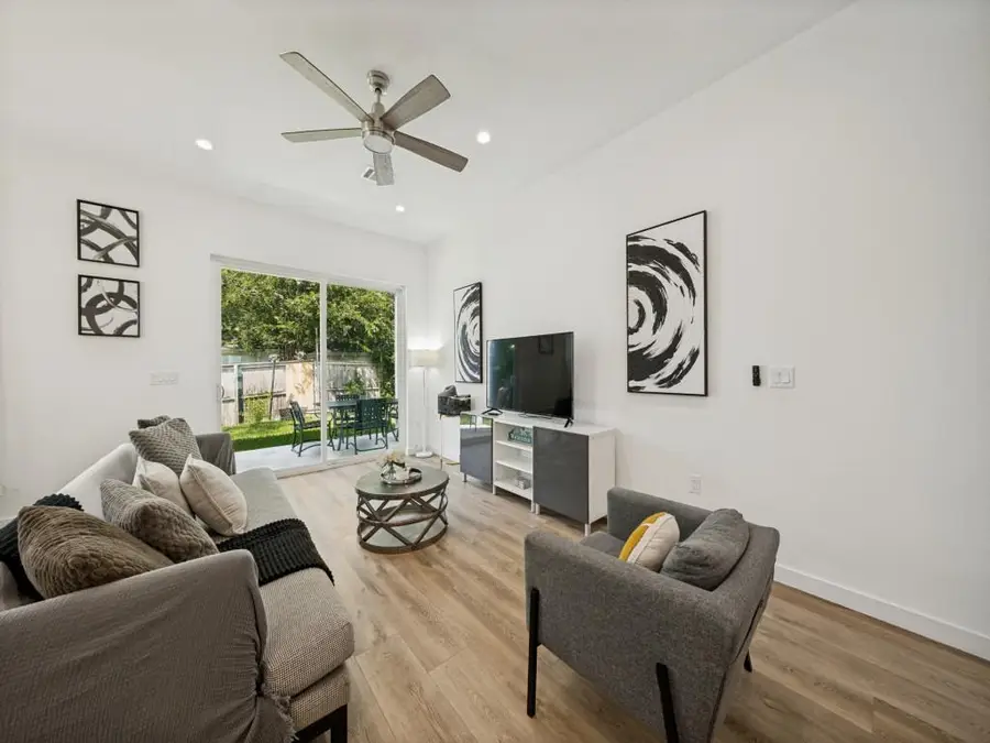 307 Ellis St, San Marcos, TX 78666 - #3
