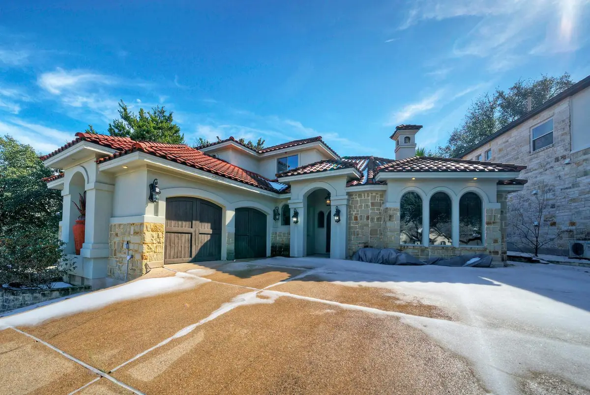 408 Hazeltine Dr, Lakeway, TX 78734 - Image #1