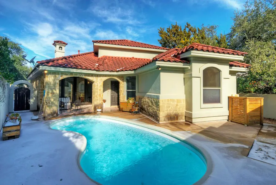 408 Hazeltine Dr, Lakeway, TX 78734 - Image #3
