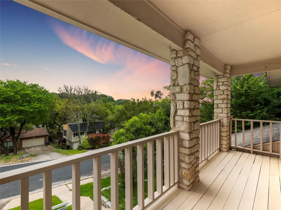 9305 Rolling Oaks Trl, Austin, TX 78750 - Image #2