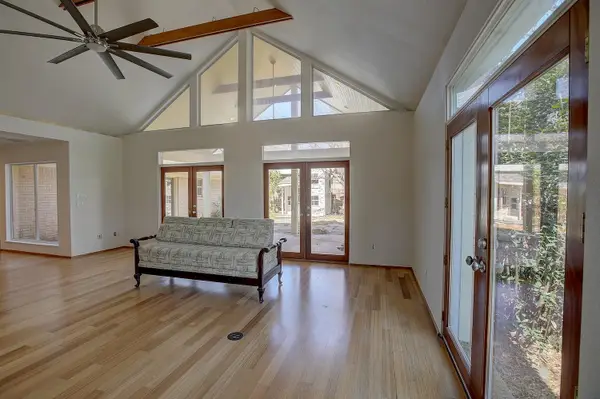 1607 S Elm St, Georgetown, TX 78626