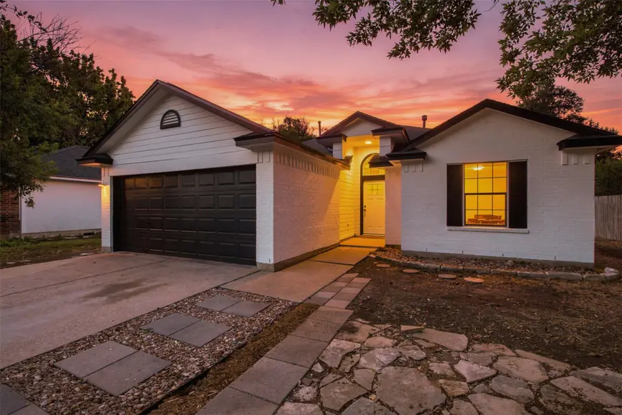 812 Honeysuckle Dr, Leander, TX 78641 - #2