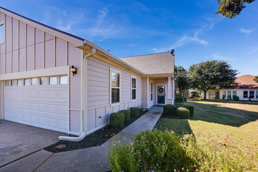 116 Bowie Cir, Georgetown, TX 78633 - Image #2