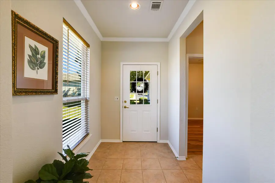 116 Bowie Cir, Georgetown, TX 78633 - Image #3