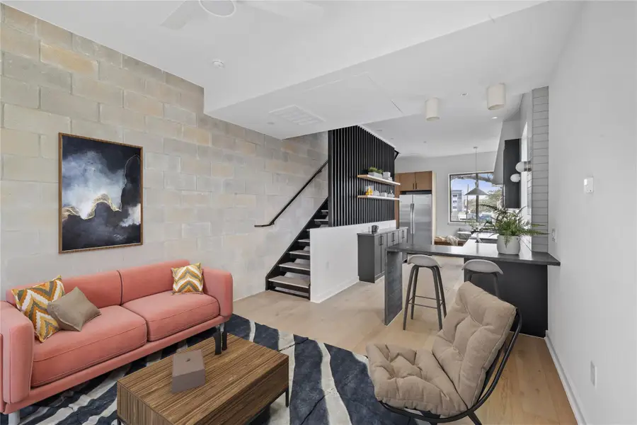 700 Denson Dr #2102, Austin, TX 78752 - Image #2