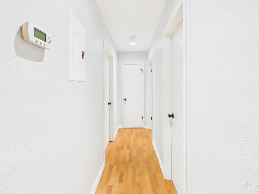 2409 Leon St #201, Austin, TX 78705 - #3
