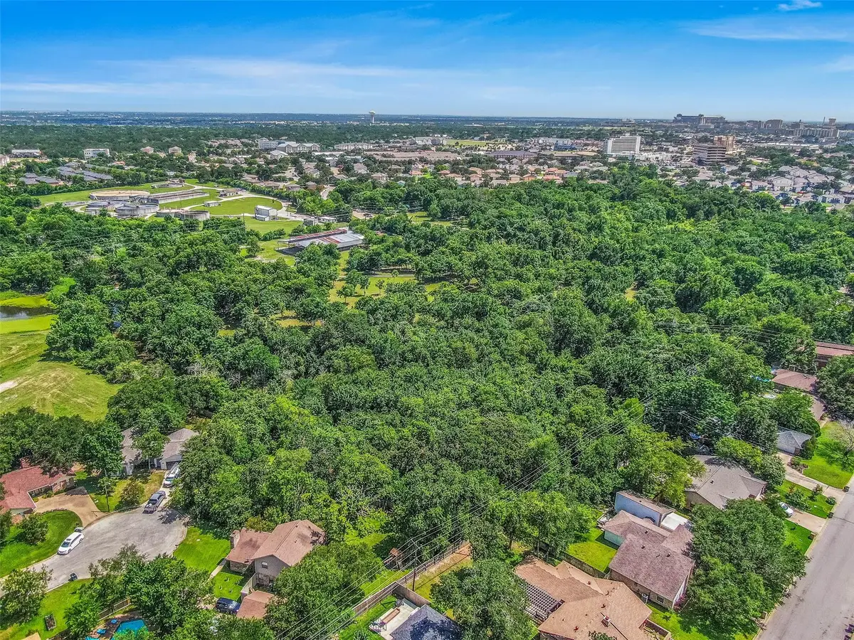 3814 Valley Oaks Dr, Bryan, TX 77802 - Image #1