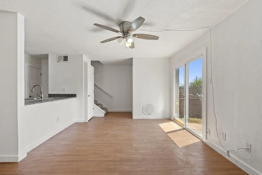 300 E Croslin St #106, Austin, TX 78752 - #2