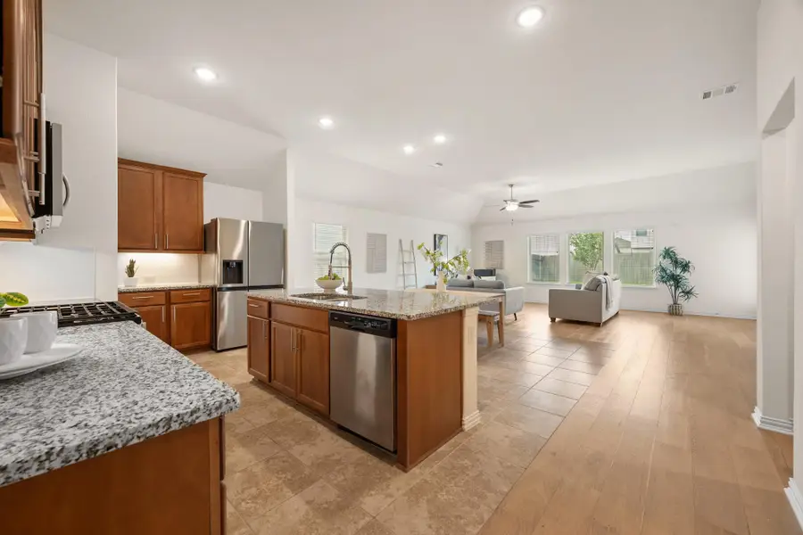320 Somerville St, Leander, TX 78641 - #2
